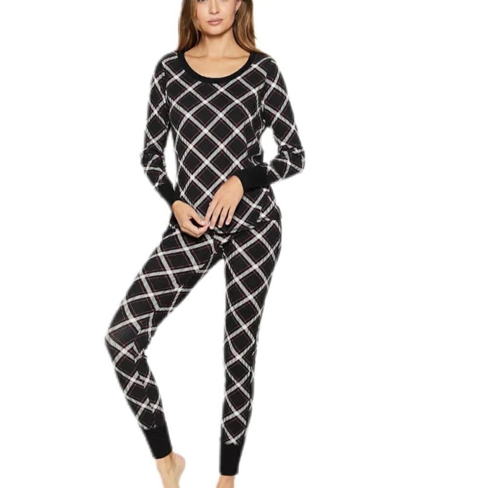 Victoria’s Secret Cozy Thermal Cotton long sleeve pajama set Black Plaid
